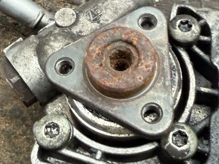 bontott BMW 3 E91 Kormányszervó Motor (Hidraulikus)