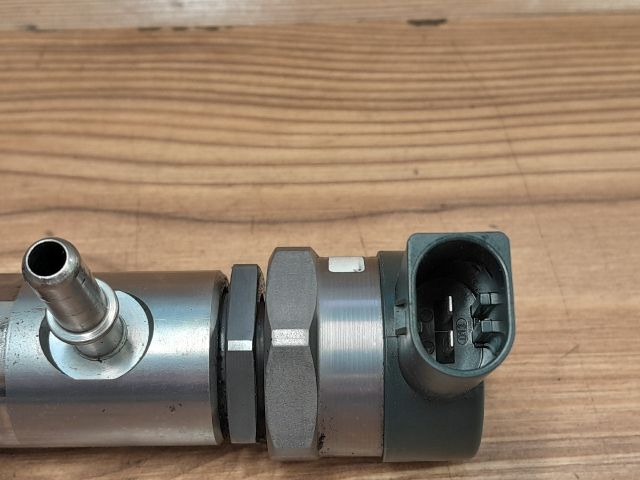 bontott BMW 3 E91 Közösnyomócső