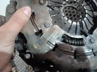 bontott BMW 3 E91 Kuplung Szett (Szerkezet, Tárcsa)