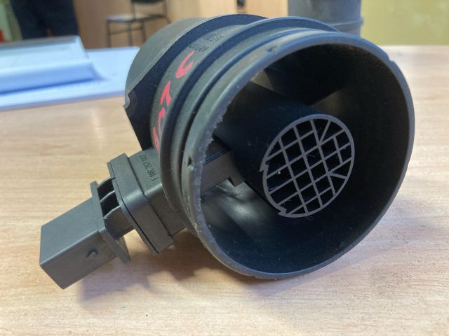 bontott BMW 3 E91 Légtömegmérő