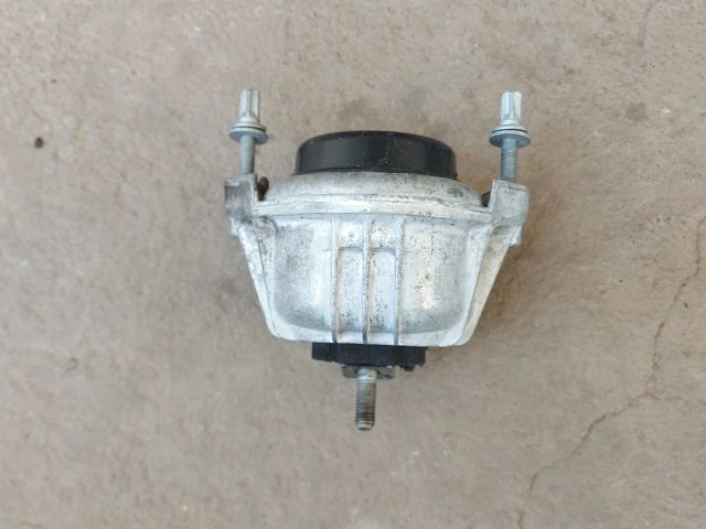 bontott BMW 3 E91 Motor Tartó Bak Bal