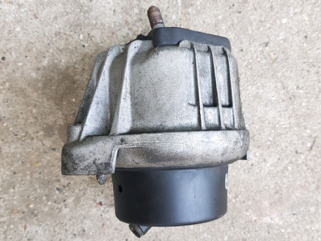 bontott BMW 3 E91 Motor Tartó Bak (Fém)