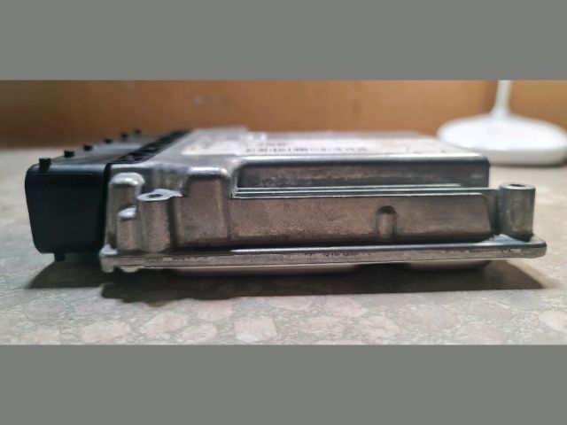 bontott BMW 3 E91 Motorvezérlő