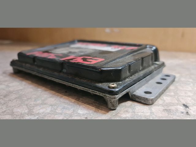 bontott BMW 3 E91 Motorvezérlő