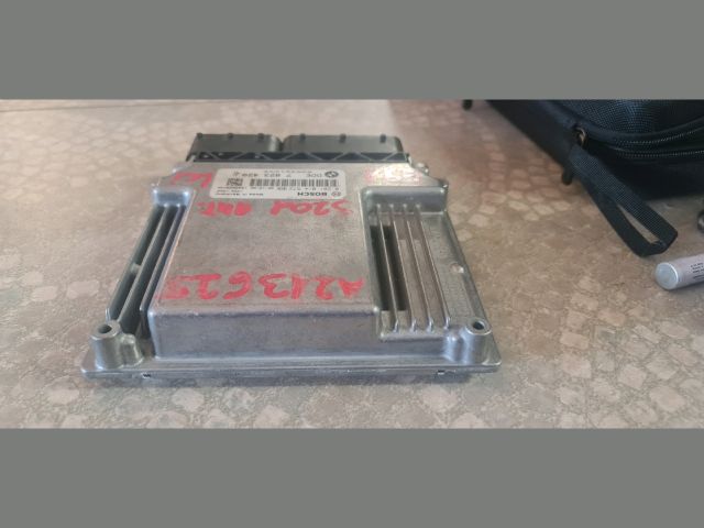 bontott BMW 3 E91 Motorvezérlő