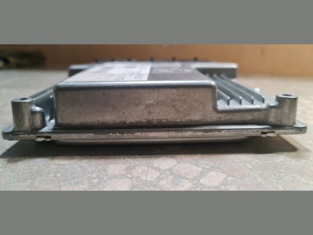 bontott BMW 3 E91 Motorvezérlő