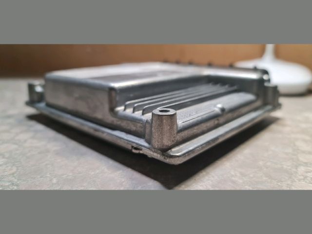 bontott BMW 3 E91 Motorvezérlő