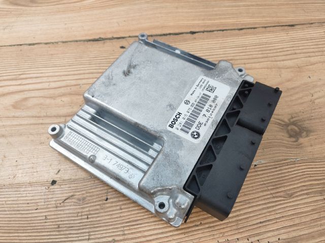 bontott BMW 3 E91 Motorvezérlő