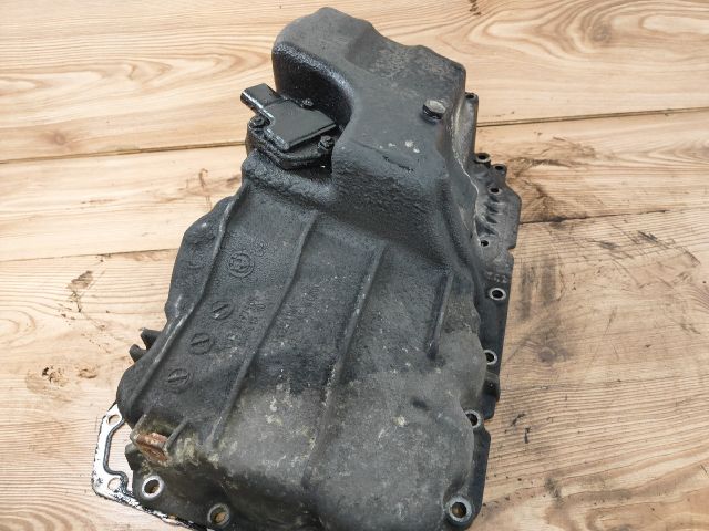 bontott BMW 3 E91 Olajteknő