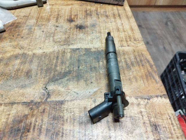 bontott BMW 3 E91 Porlasztó (1 db)