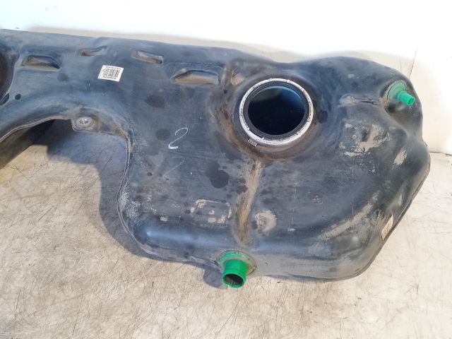 bontott BMW 3 E91 Tank