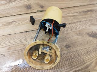 bontott BMW 3 E91 Üzemanyag Szivattyú