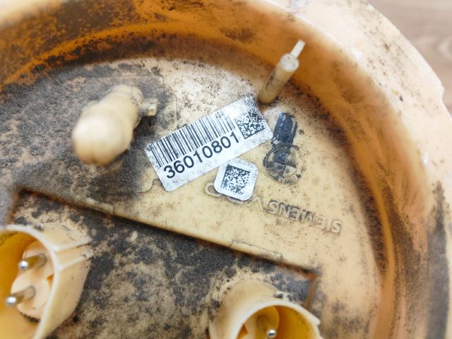 bontott BMW 3 E91 Üzemanyag Szivattyú