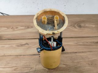 bontott BMW 3 E91 Üzemanyag Szivattyú