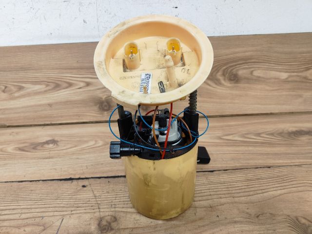 bontott BMW 3 E91 Üzemanyag Szivattyú