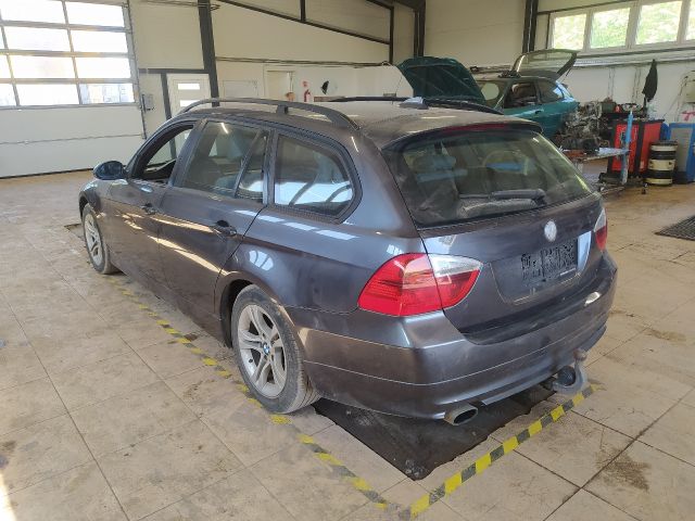 bontott BMW 3 E91 Üzemanyag Szivattyú