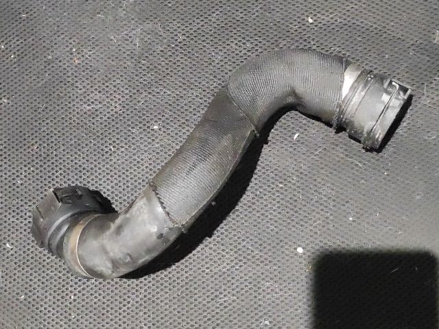 bontott BMW 3 E91 Vízcső