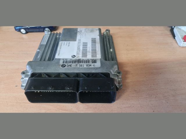 bontott BMW 3 E91 Motorvezérlő