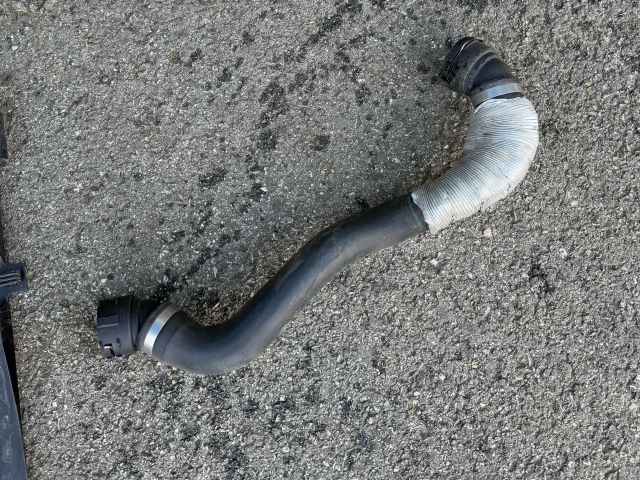 bontott BMW 3 E91 Vízcső