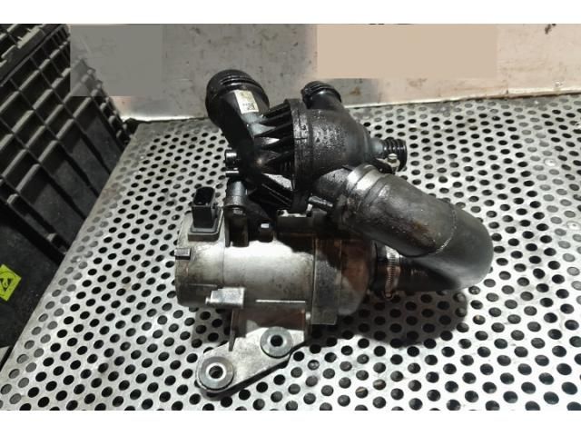 bontott BMW 3 E91 Vízpumpa