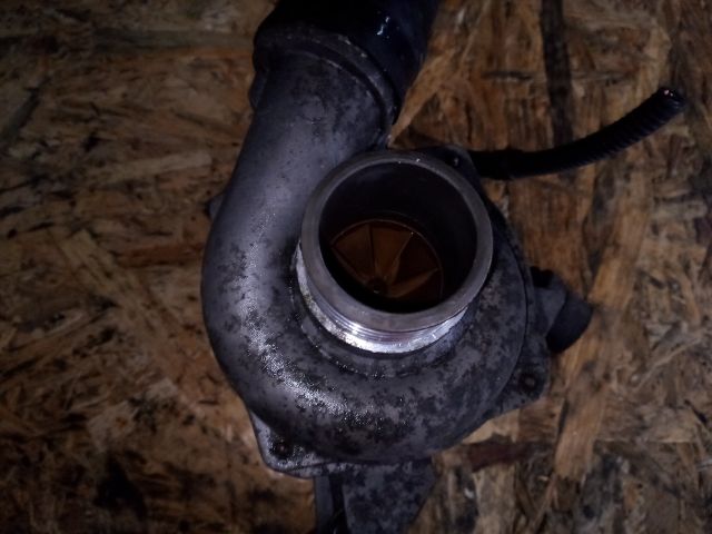 bontott BMW 3 E91 Vízpumpa