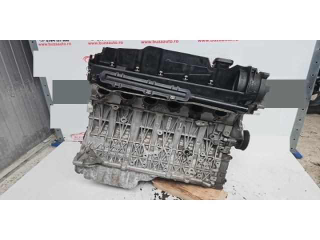 bontott BMW 3 E91 Motor (Fűzött blokk hengerfejjel)