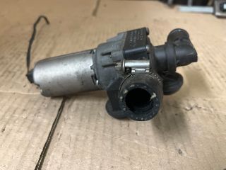 bontott BMW 3 E91 Vízpumpa