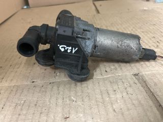 bontott BMW 3 E91 Vízpumpa