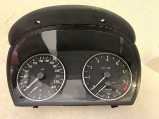 bontott BMW 3 E91 Kilométeróra