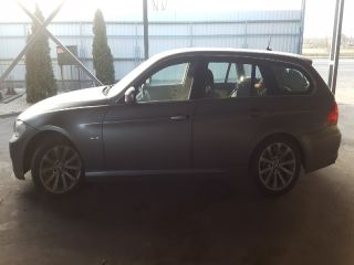 bontott BMW 3 E91 Jobb Féltengely