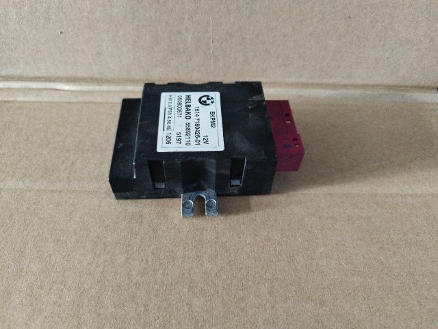 bontott BMW 3 E91 Üzemanyag Szivattyú Relé