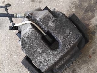 bontott BMW 3 E91 Bal első Féknyereg Munkahengerrel