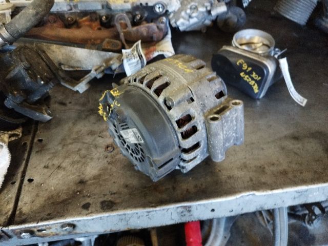 bontott BMW 3 E91 Generátor