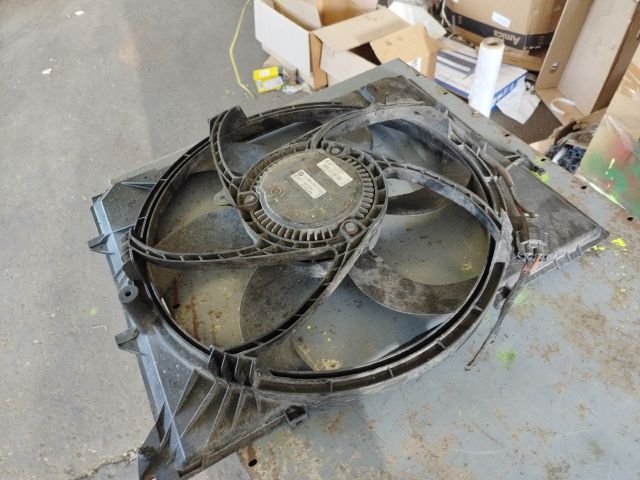 bontott BMW 3 E91 Hűtőventilátor