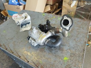 bontott BMW 3 E91 Vízpumpa