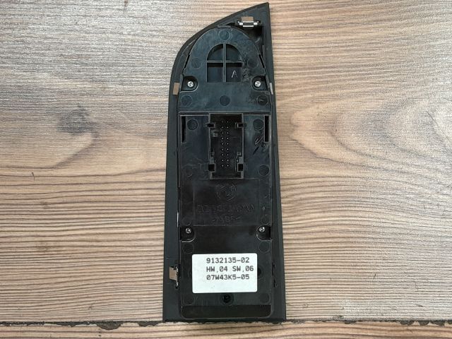 bontott BMW 3 E91 Ablakemelő és Tükör Kapcsoló