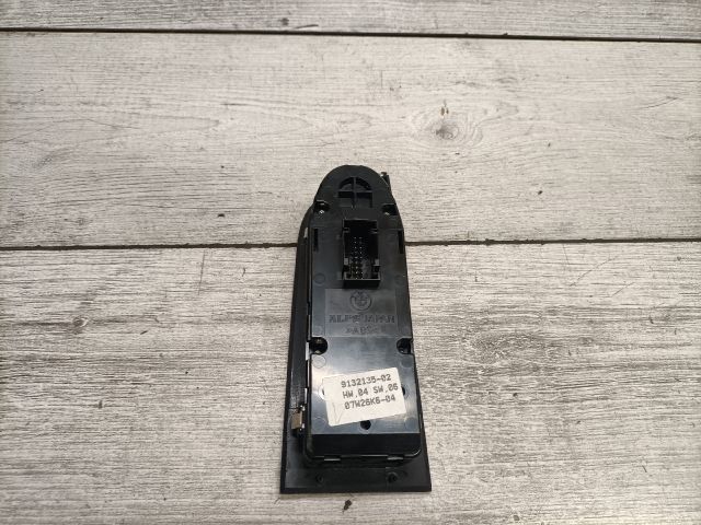 bontott BMW 3 E91 Ablakemelő és Tükör Kapcsoló