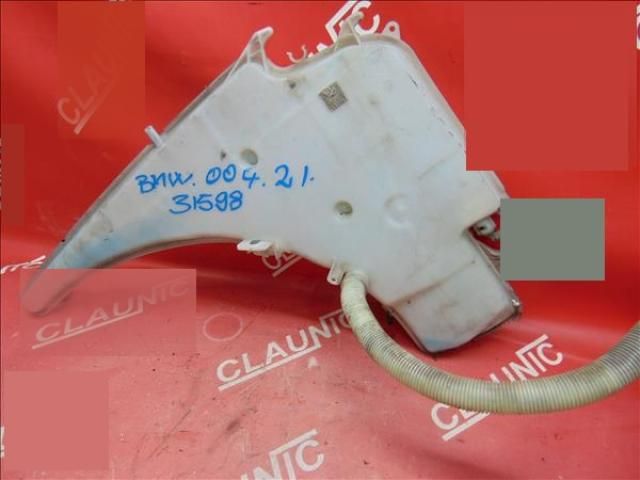 bontott BMW 3 E91 Ablakmosó Tartály