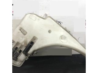 bontott BMW 3 E91 Ablakmosó Tartály