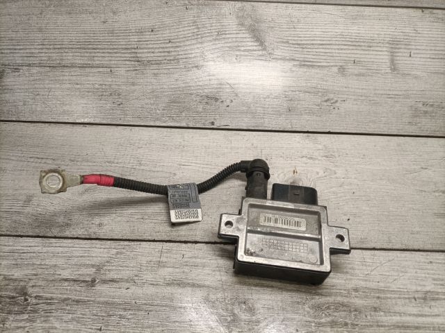 bontott BMW 3 E91 Akkumulátor Saru Elektronikával