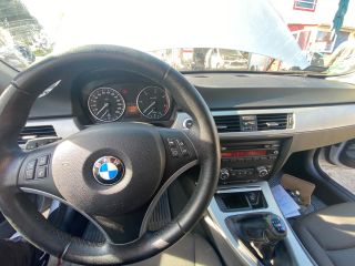 bontott BMW 3 E91 AUX Csatlakozó