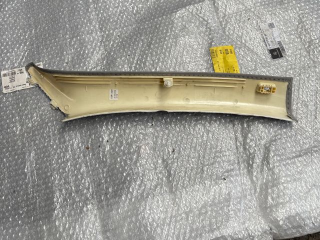 bontott BMW 3 E91 Bal A Oszlop Burkolat