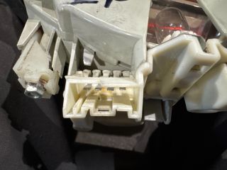 bontott BMW 3 E91 Bal Belső Hátsó Lámpa