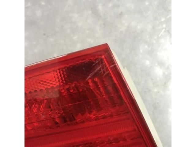 bontott BMW 3 E91 Bal Belső Hátsó Lámpa