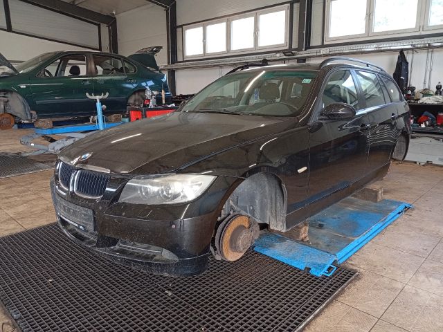 bontott BMW 3 E91 Bal C Oszlop Oldalablak Üveg