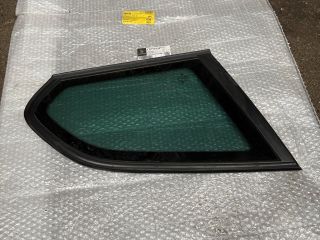 bontott BMW 3 E91 Bal C Oszlop Oldalablak Üveg