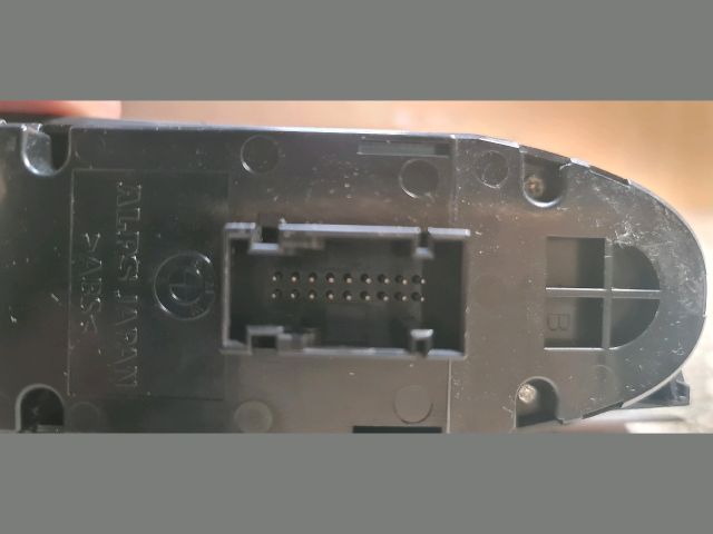 bontott BMW 3 E91 Bal első Ablakemelő Kapcsoló