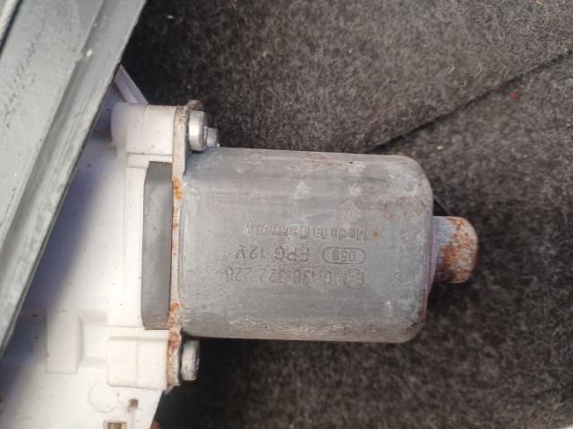 bontott BMW 3 E91 Bal első Ablakemelő Szerkezet (Elektromos)