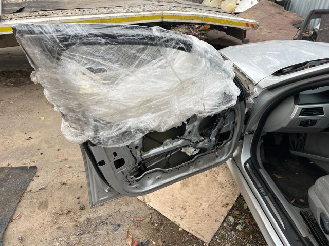 bontott BMW 3 E91 Bal első Ajtó (Üres lemez)