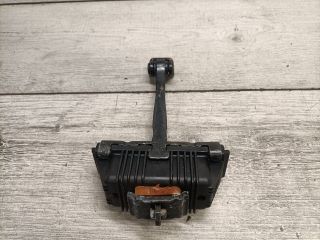 bontott BMW 3 E91 Bal első Ajtóhatároló